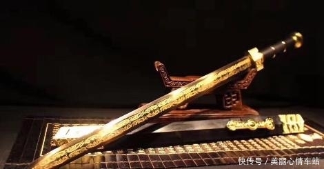  渔夫|名将为报救命之恩，送给渔夫一把宝剑，渔夫看到剑就自杀了