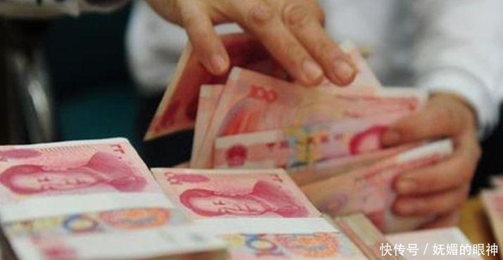 降低|准新娘怀孕, 准新郎家得知要求降低彩礼, 新娘母亲的做法让亲友力挺