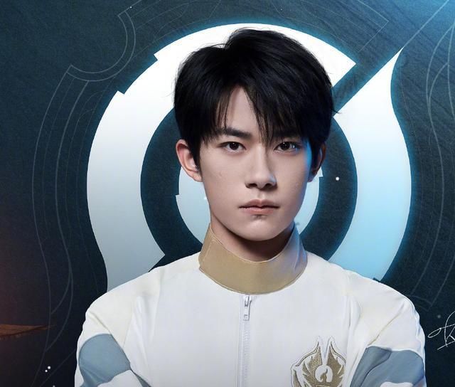  全网|全网00后明星热度排行：周震南第4，黄明昊第3，王源输给了他！