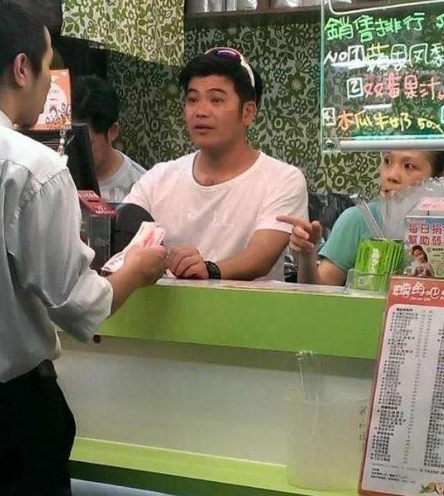  卖掉|男星当街被黑衣男威胁追债，为还4千万赌债卖掉爸妈房子妻离子散