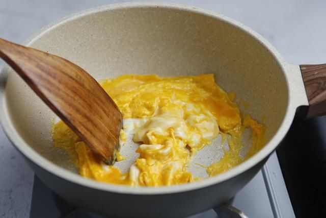 孩子|这菜是传统名菜，荤素搭配，营养丰富，孩子超爱吃