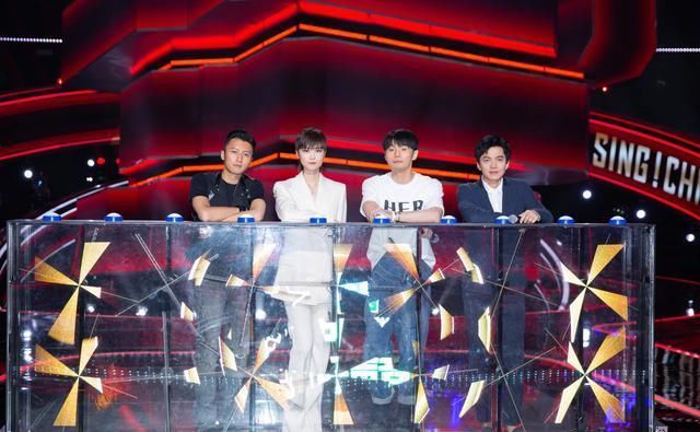  中国|《中国好声音》彻底没落，导师咖位越来越低，李宇春为何难堪重任