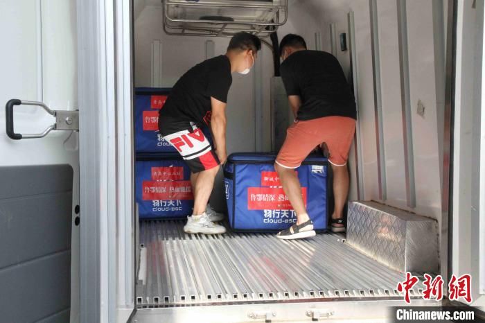 山东|山东首批60万毫升“齐鲁热血”紧急支援湖北