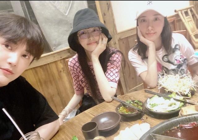 恩爱|罗晋为唐嫣当司机恩爱甜蜜,糖糖体态修长低调现身