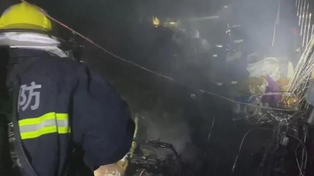  东西|3人被困，2人是儿童！又是这个大家常用这个东西……