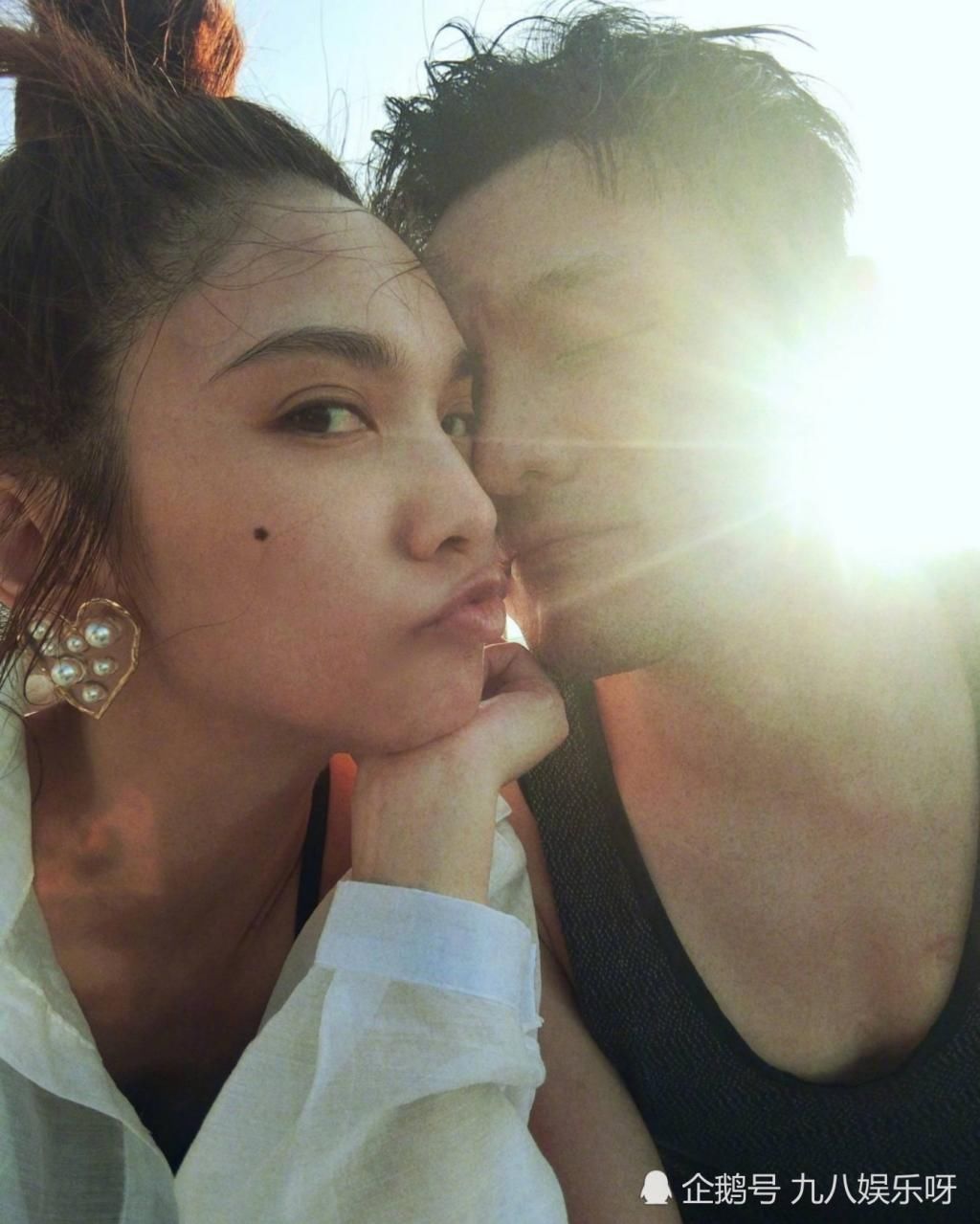 紧张|李荣浩求婚视频曝光，全程紧张又感动，昔日可爱教主修成爱情正果