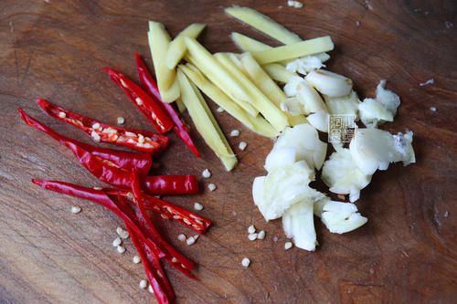  黄瓜|做凉拌腌黄瓜，最忌直接拌，多加两小步，脆嫩翻倍，一家人都爱吃