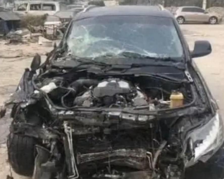 车主|亲戚借奥迪半天撞报废,车主索赔被回怼:你那么有钱,再买一辆