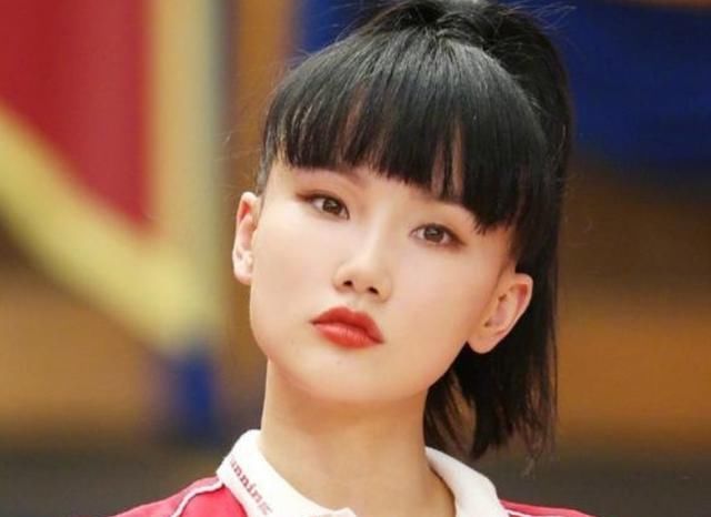  心疼|《跑男》黄龄被张大大“摸PG”，谁注意baby的反应？太让人心疼了