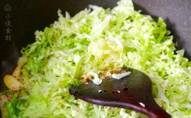  夏天|适合夏天吃的家常菜，炒炒就上桌，咸香爽口家人爱吃，一盘2块钱