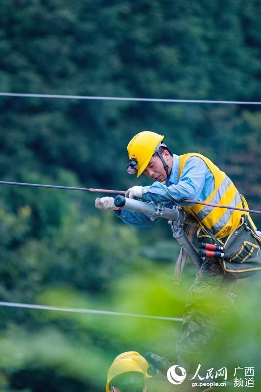 阶段|焦柳铁路电气化改造进入接触网平推验收阶段