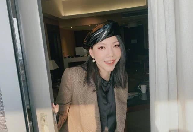 节目|吴莫愁不是自己消失了,而是资本市场淘汰了她,娱乐圈就这么现实