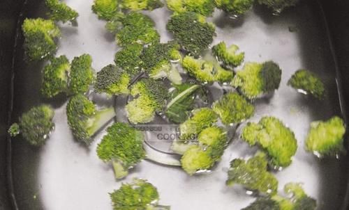  极美|这菜味道极美，比大鱼大肉还受欢迎，简单炒一炒，上桌就光盘