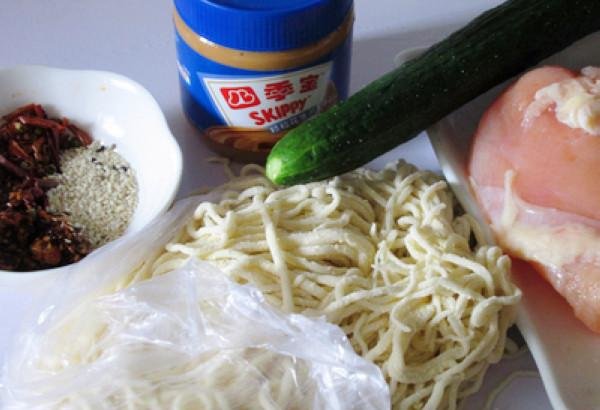  试试|天热没食欲，试试这碗销魂面，会让发你胃口大开，连吃2碗不觉撑
