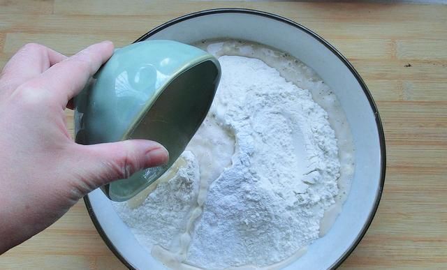 泡打粉|蒸包子时,记得不要只加酵母,面里加2样,包子又白又软又香又甜