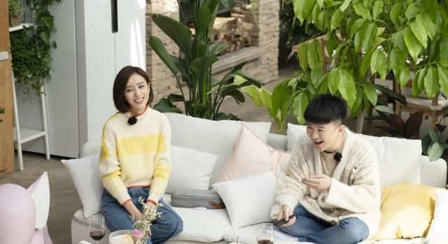  显白|黑黄皮就不能随心所欲穿衣？参考佟丽娅的选色技巧，让你显白N倍