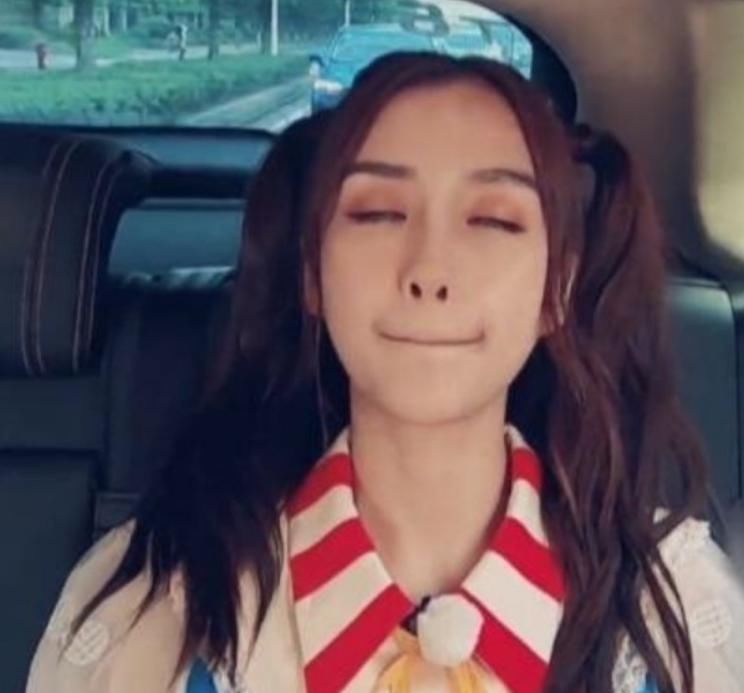  事情|导演搞事情上瘾？趁杨颖睡着把镜头怼脸拍，放大画面粉丝第一次想脱粉