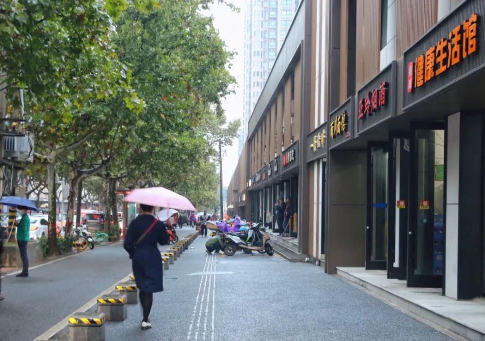 馆子|师大家属院对面的苍蝇馆子，每家5张桌，资深吃货才知道！