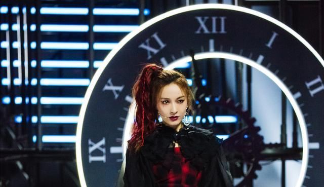  对金莎|《浪姐》最让观众不满的，不是掉链子的金莎，而是全程划水的她！