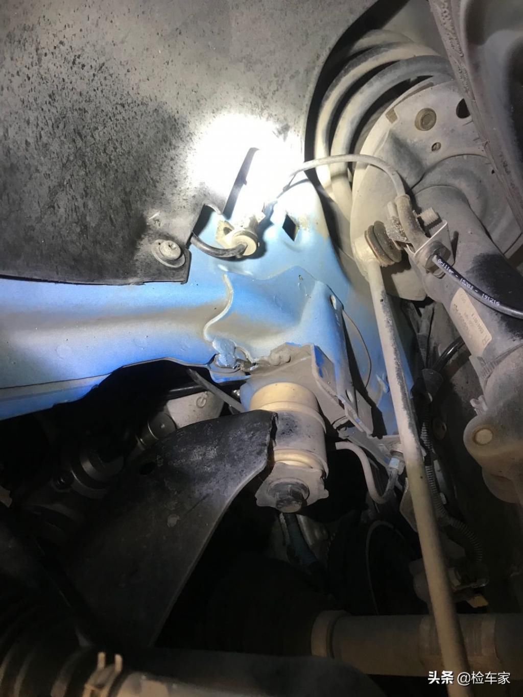  福克斯|性能粉36万买福克斯RS，才一年的车为何拆这么多？买主草率了