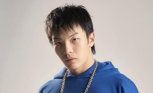  潘玮柏|吴亦凡潘玮柏过度吹捧小白 张靓颖的表情代表观众的心声