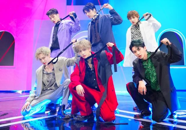  曝收|越糊越瞎搞！继垃圾场见面会后，勺又被曝收粉丝应援场地费