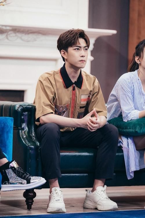  挂羊头|挂羊头、卖狗肉？《演员请就位2》真的在批判“流量明星”么？