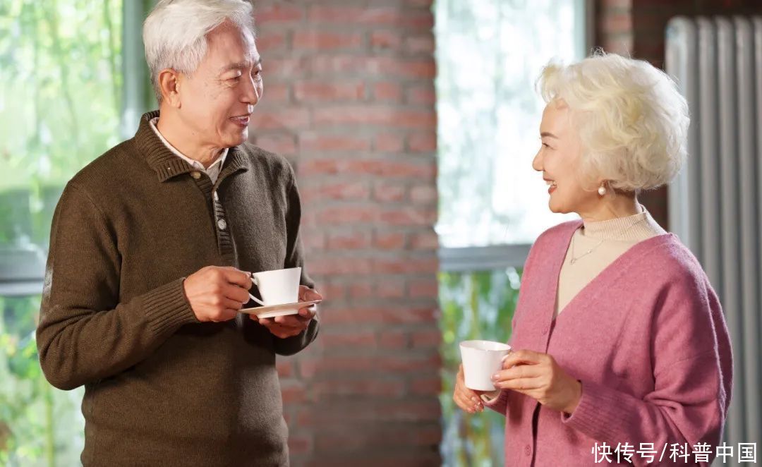 白头发拔1根长10根是真的吗(“白头发拔 1 根长 10 根”，是真的吗？)