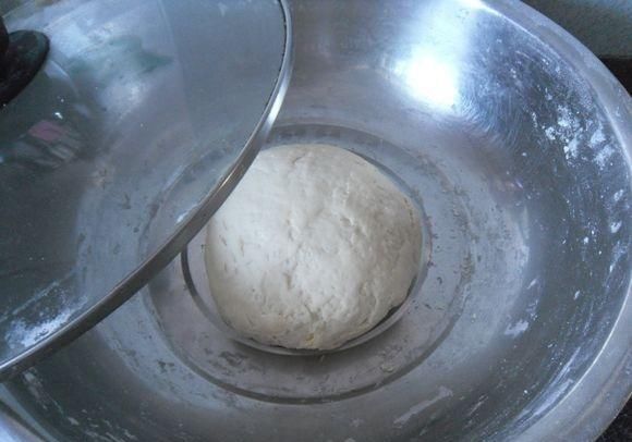  鸡蛋|这才是韭菜盒子正确做法，皮薄馅大，香味浓郁，一次8个不够吃