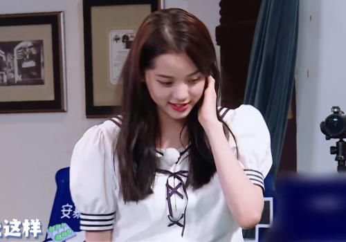  欧阳|奔跑吧：欧阳娜娜面对趾压板毫无压力，谁注意蔡徐说了啥？变了