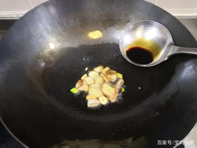 胃口|秋季下饭菜,当属这道菜,简单没难度,鲜香辣,越吃越有胃口