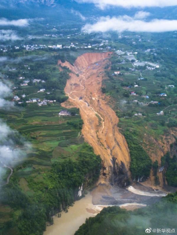 部门和乡镇已经组织|关注！湖北恩施沙子坝山体滑坡形成堰塞湖