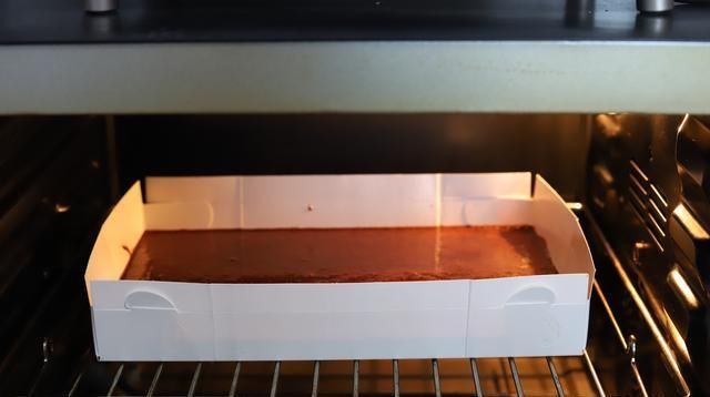 错过|巧克力控不能错过的小甜点,香浓可口湿润绵甜,吃起来超过瘾