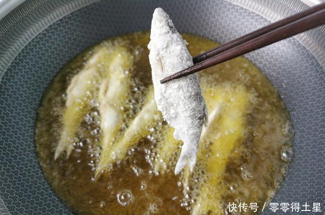 连刺|白条鱼怎么做好吃分享农村家常做法,焦香酥脆,连刺都能吃
