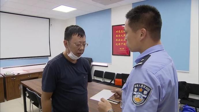  祖孙二人|搅拌车把祖孙二人卷入车底！关键时刻钻进去救人的上海爷叔找到了