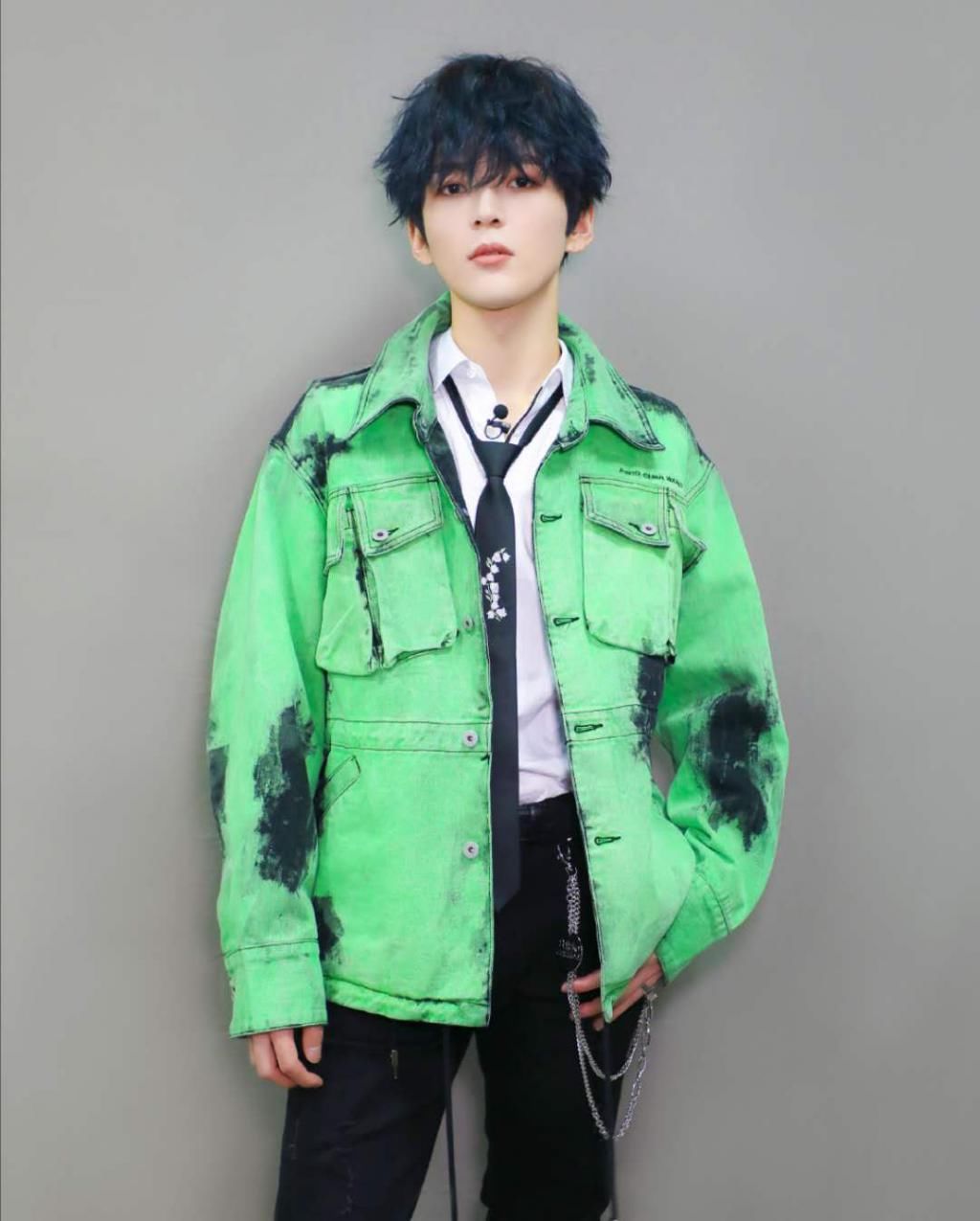  舞台|创系列三代同台！硬糖少女加盟炙热的我们，给火少R1SE当评审