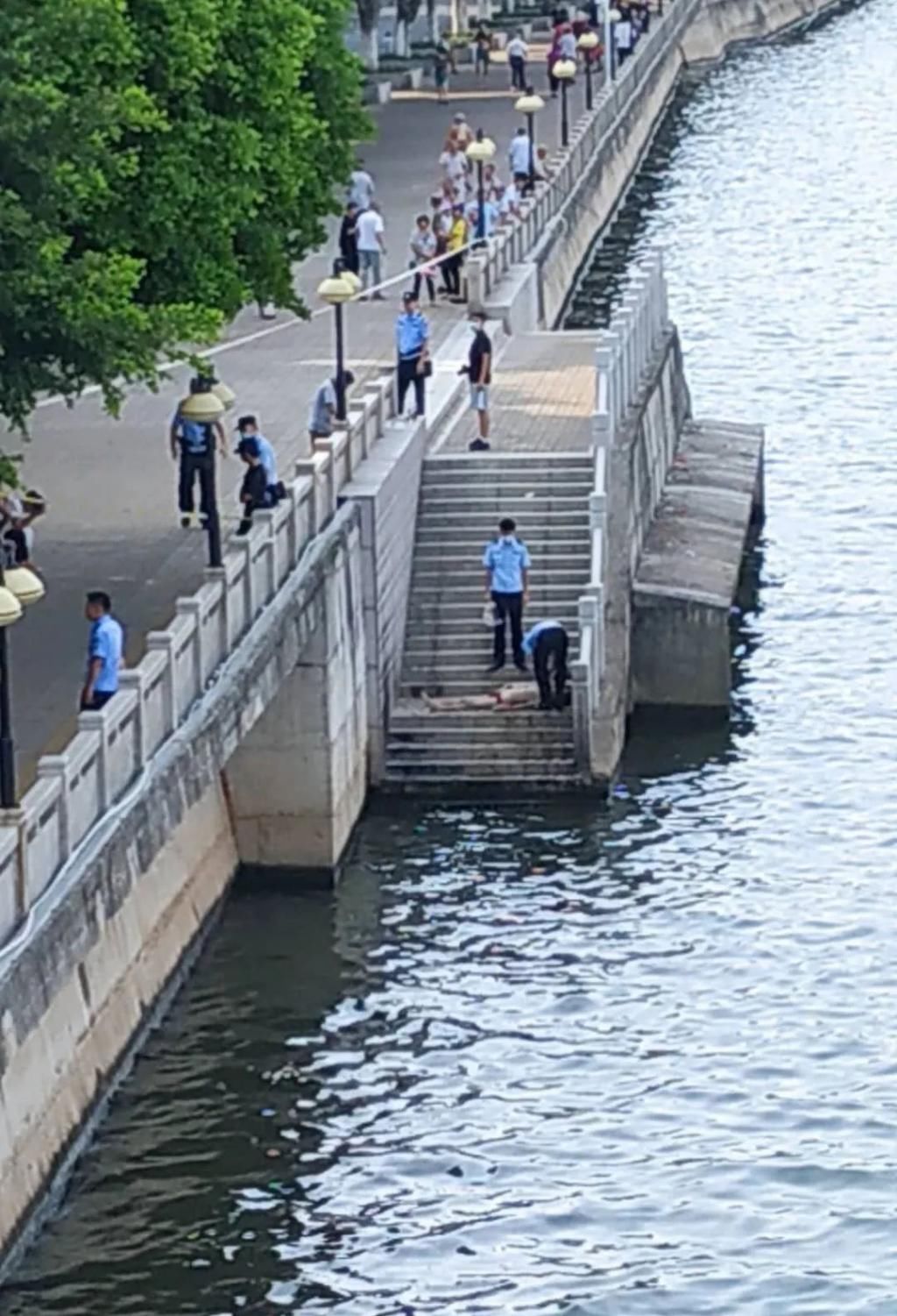  危险|野外水域很危险?！不要野泳不要野泳不要野泳！