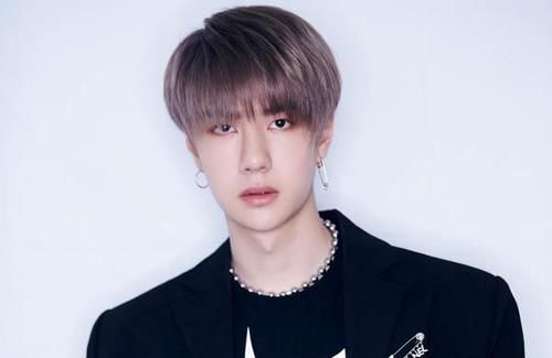  全场|王一博荷尔蒙爆发，燃炸全场，钢铁直男无视女舞者“放电”