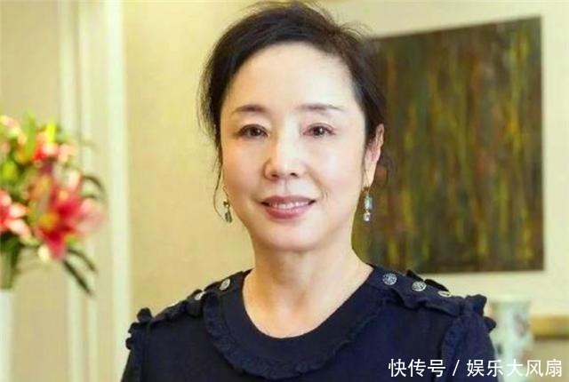 患有|患有抑郁症,终身无法生育,美女作家严歌苓如何收获幸福人生