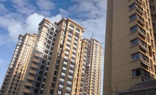  隐私保护性|买房在一楼和顶楼之间怎么选？内行人会这么选，别被坑了