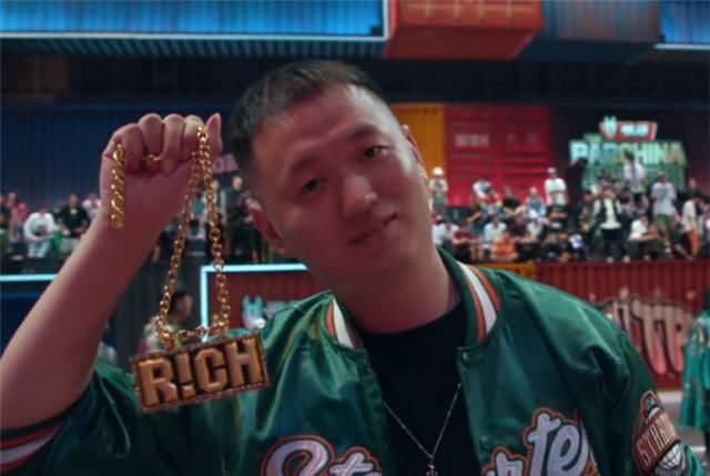  说唱|喊了一个月的挑战药水哥，他终于如愿，观众：新说唱决赛开始了？