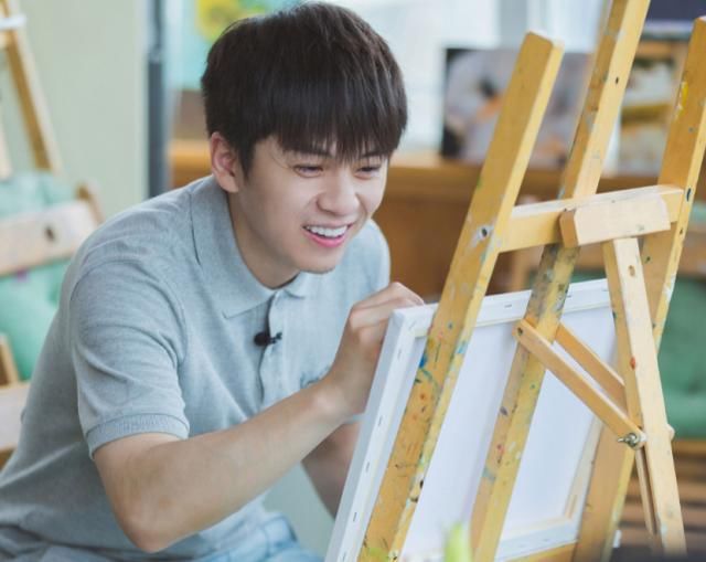 大本营|他从前是《快乐大本营》“亲儿子”,连上一个月没火,无能为力