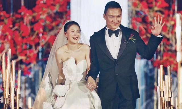 参加|参加《中国好声音》未夺冠的她,却嫁给了爱奇艺总裁,成人生赢家