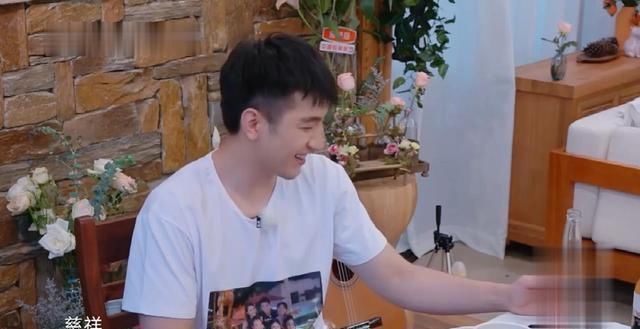  金瀚|胡可表示金瀚很像小鱼儿，谢娜：回头认小鱼儿为哥哥