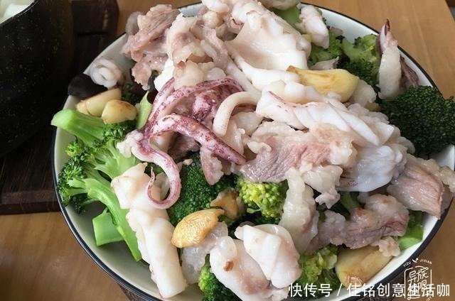 鱿鱼|午餐,一菜一汤,我真不是炫富,今天又吃肉了