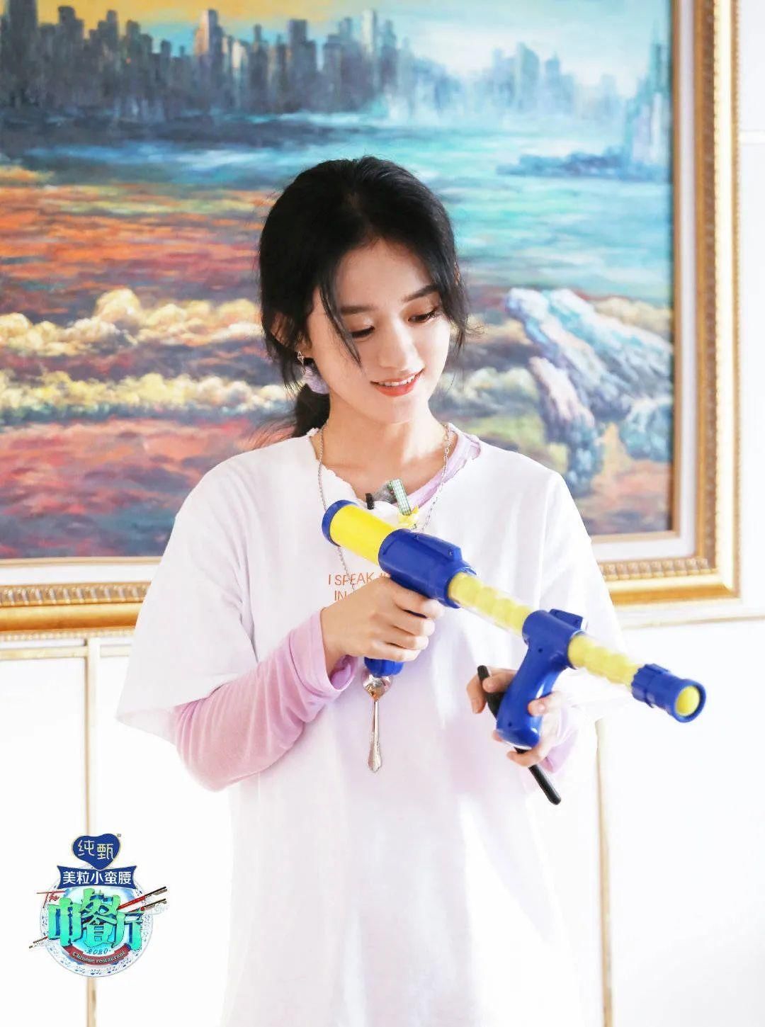  人馆|红人馆 | 杨超越和赵丽颖终于在《中餐厅》汇合了！本季最期待画面