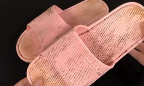  学学|不管拖鞋多脏多黑，教你一招，立马干净如新，好方法快学学