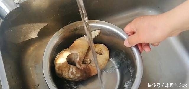 淮扬|厨师淮扬教你如何用白水果做猪肚,美味可口,擦洗是关键