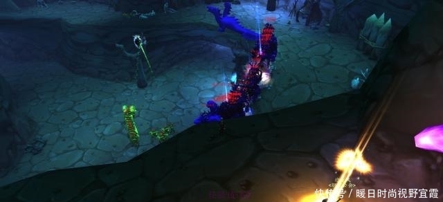 小怪|魔兽世界怀旧服：法师在玛拉顿里秀操作，公主跟小怪一起被A掉