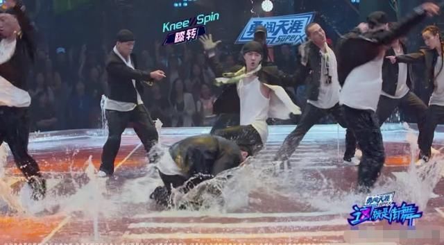 节目组|最新一期《这就是街舞3》,节目组的剧本从两个细节可以看出!